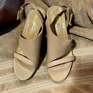 ANDREW GELLER Heels. Size 7.5, tan, 4” heel, worn 1x, excellent condition,comfy.